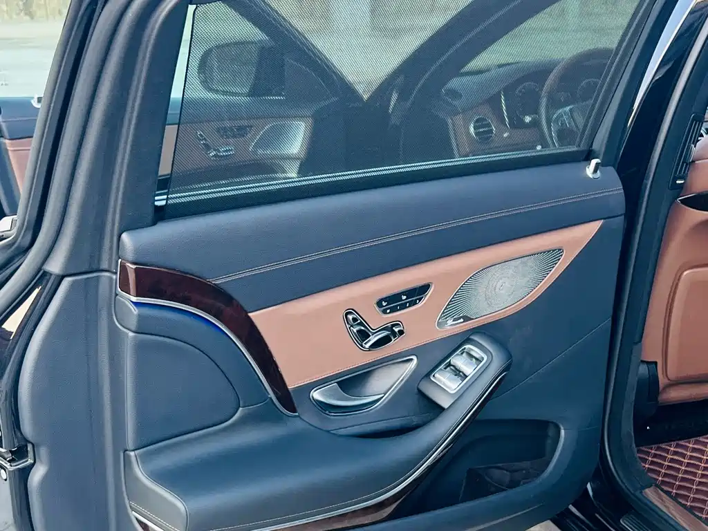 Mercedes-Benz S-Class — миниатюра 9