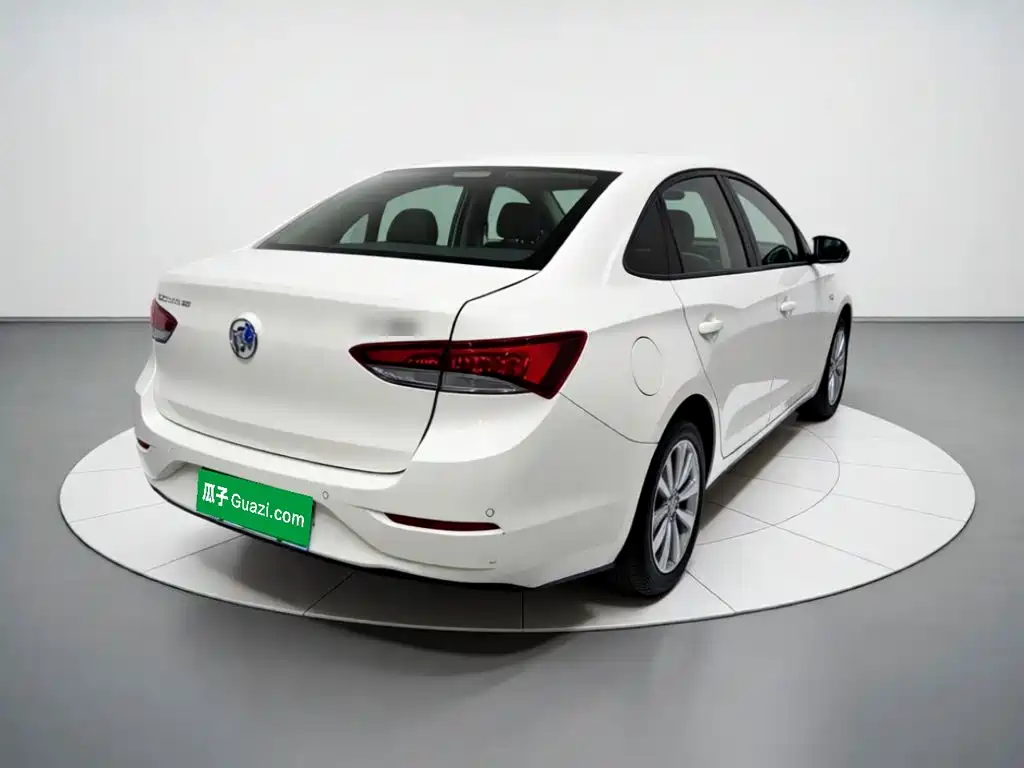 Buick Excelle — миниатюра 4