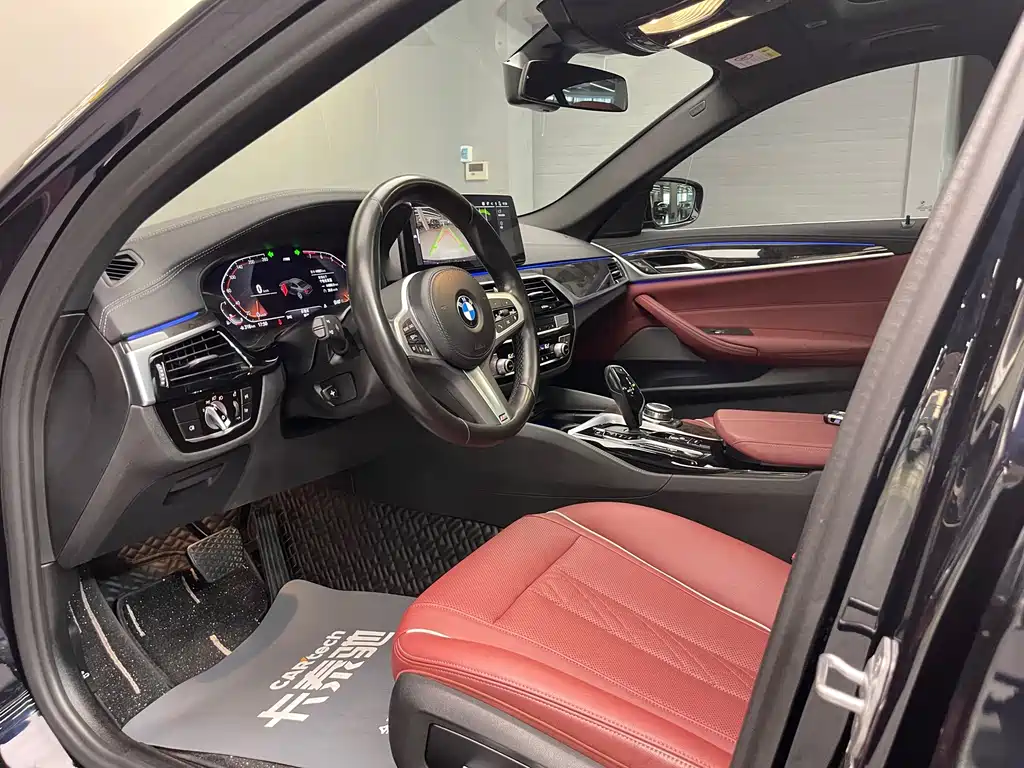BMW 5 Series — миниатюра 27