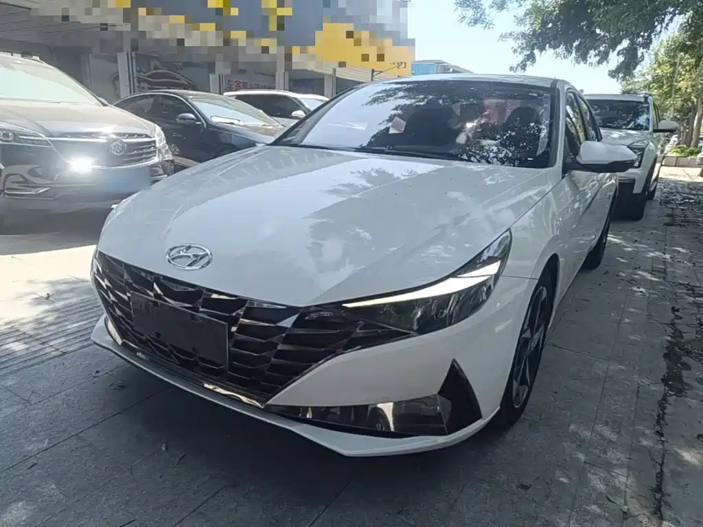 Hyundai Elantra — миниатюра 2