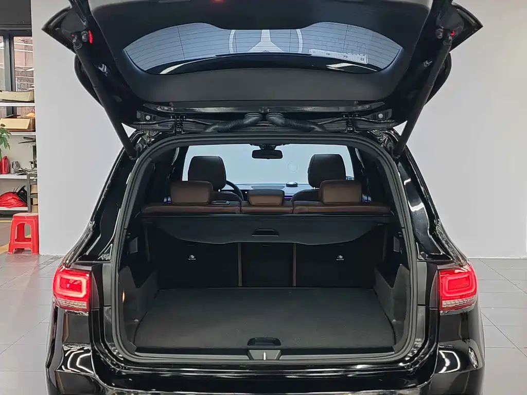 Mercedes-Benz GLB — миниатюра 16