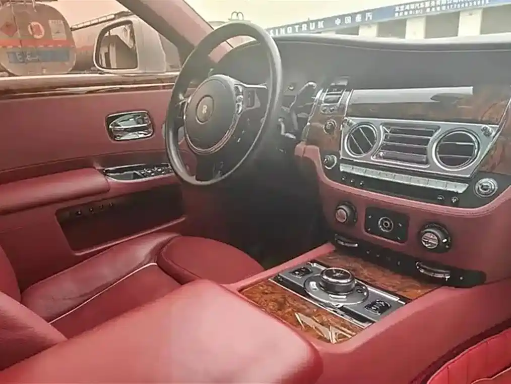 Rolls-Royce Ghost 2015 Series II Long Wheelbase
