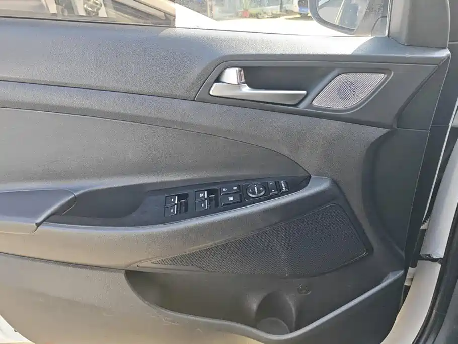 Hyundai Tucson — миниатюра 7