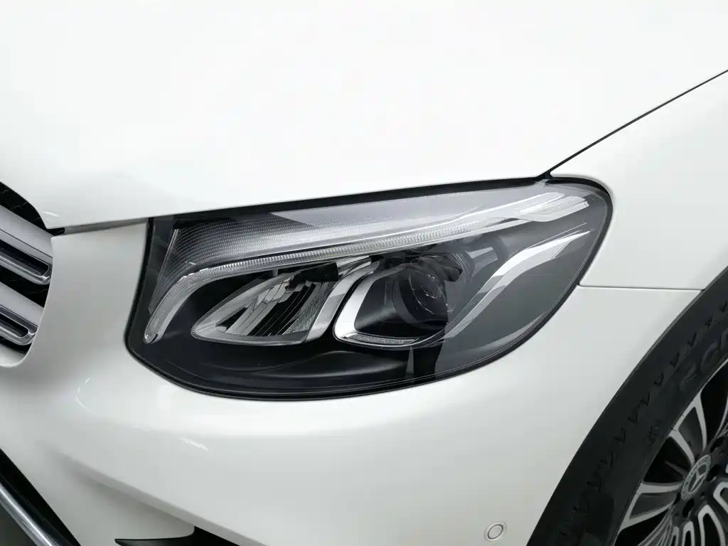 Mercedes-Benz GLC — миниатюра 7