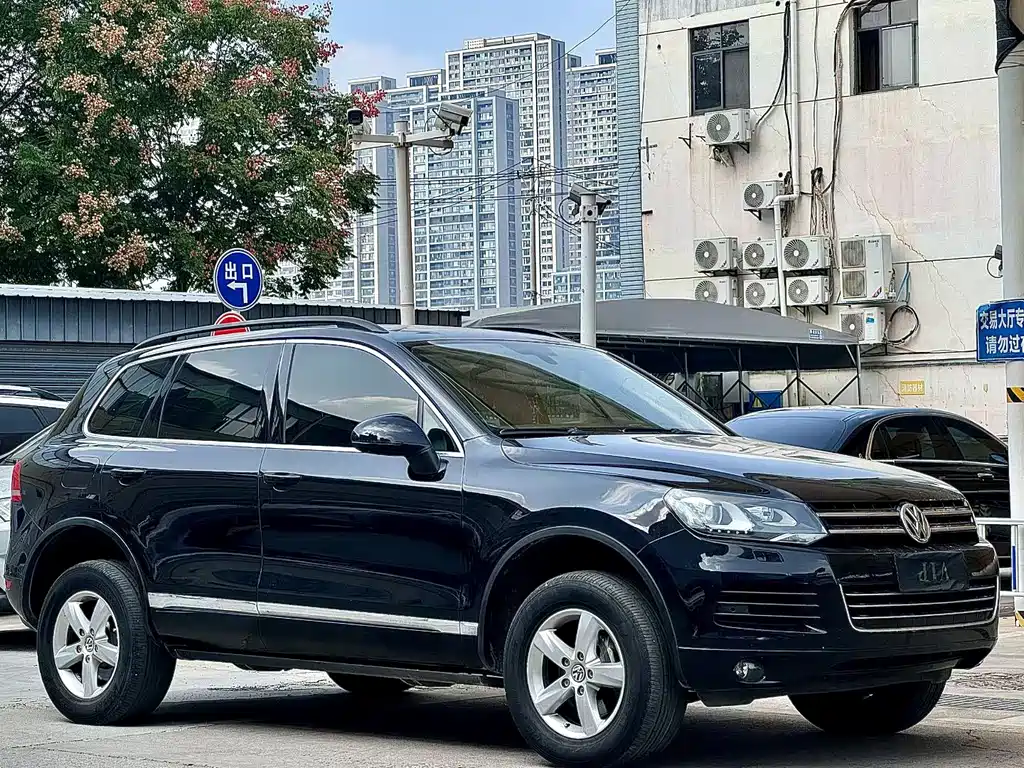Volkswagen Touareg — миниатюра 3