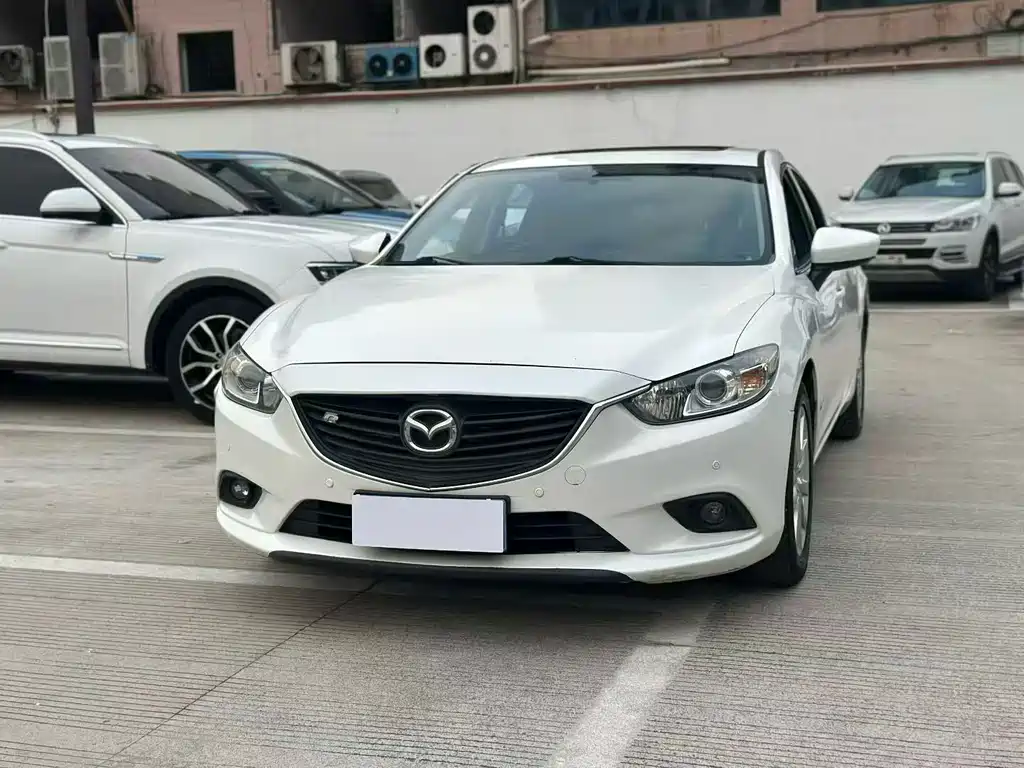 Mazda Atenza 2015