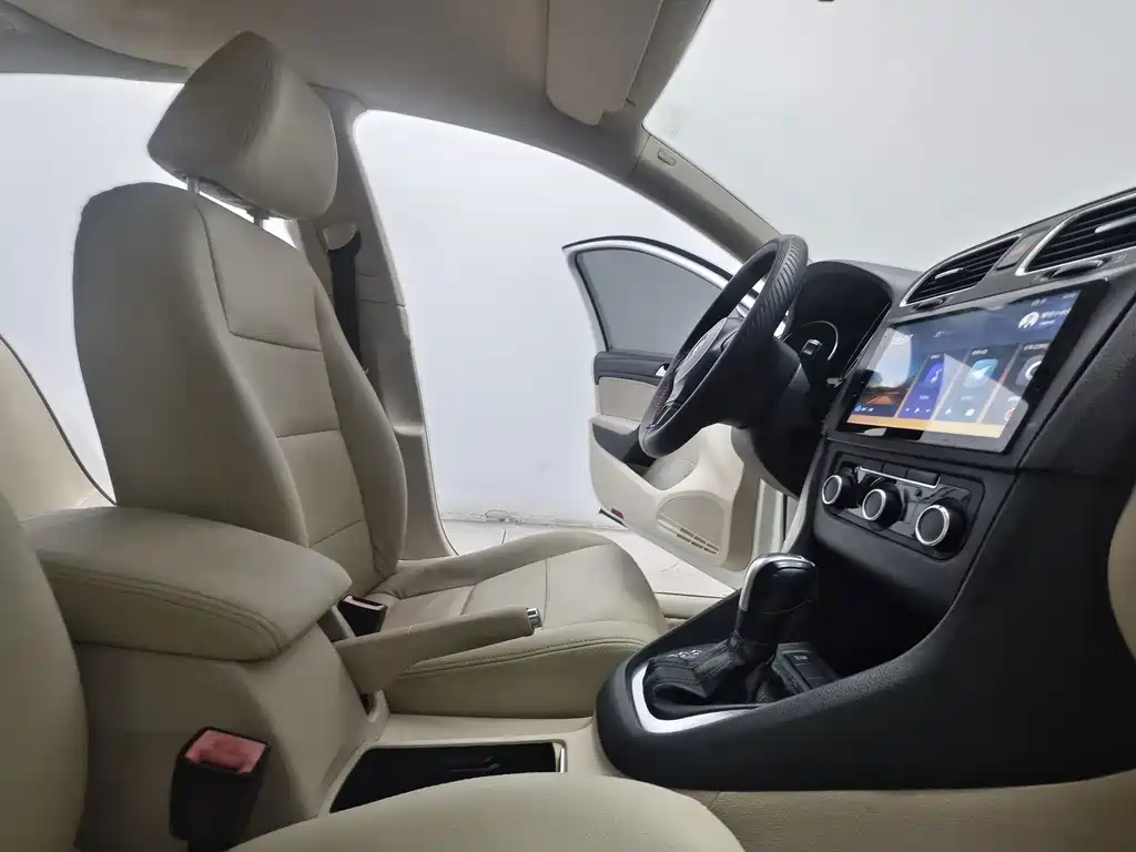 Volkswagen Golf — миниатюра 15