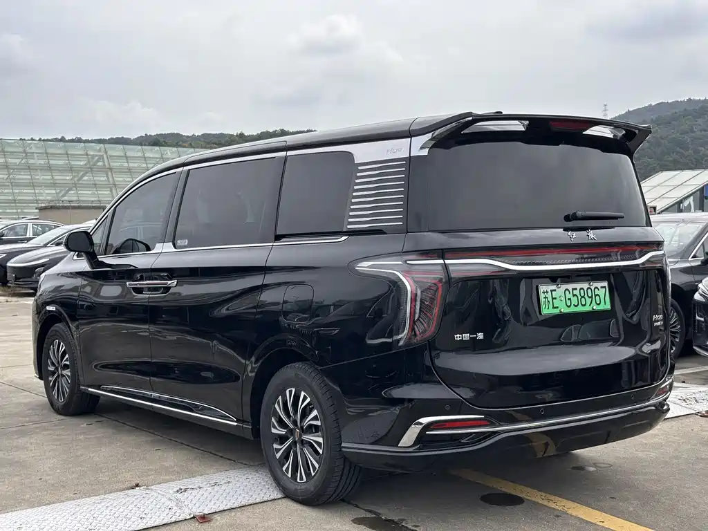 Hongqi Hongqi HQ9 PHEV — миниатюра 7