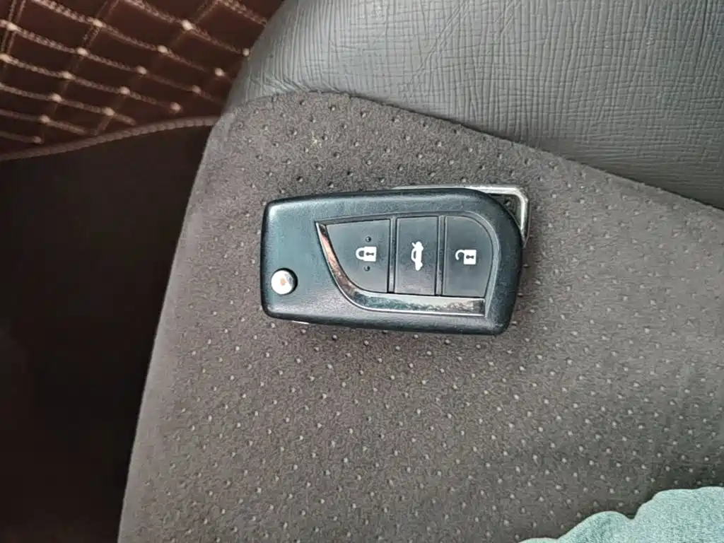 Toyota Reiz — миниатюра 9