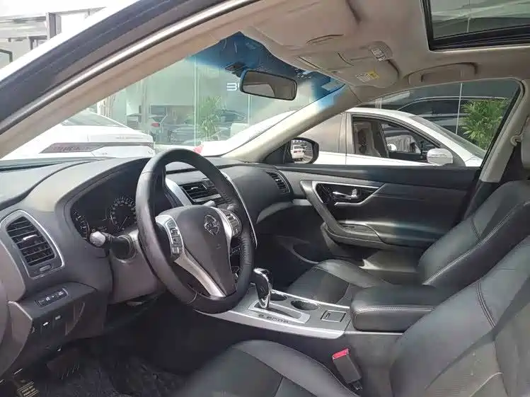 Nissan Teana — миниатюра 7