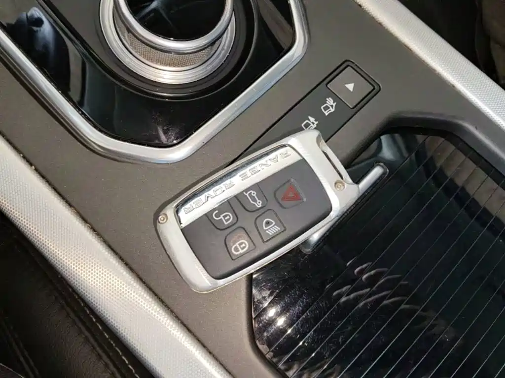 Land Rover Evoque (Import) — миниатюра 9