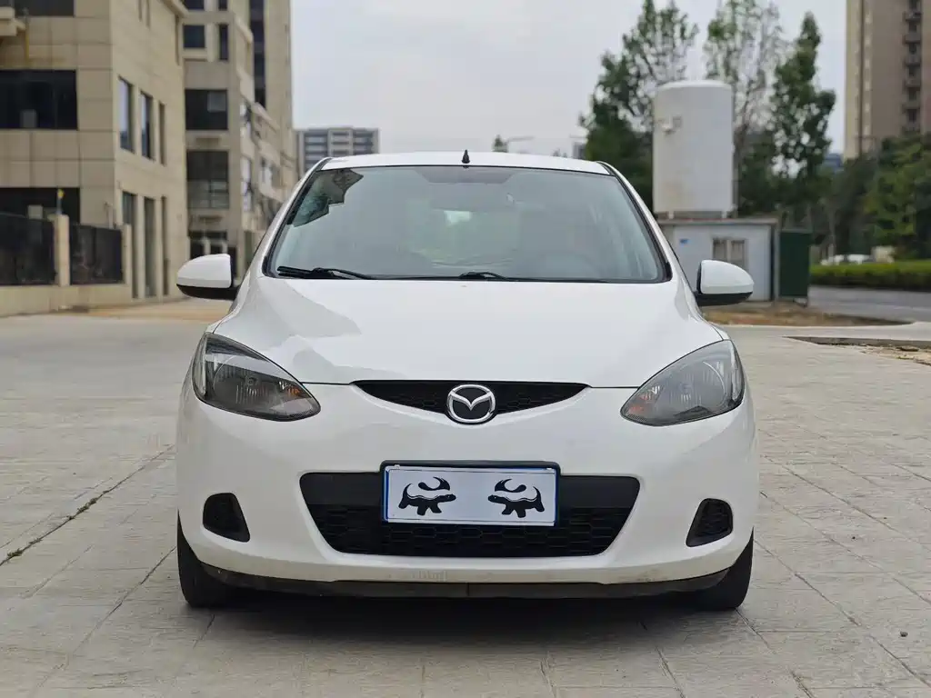 Mazda 2 012 1.3L AT Standard