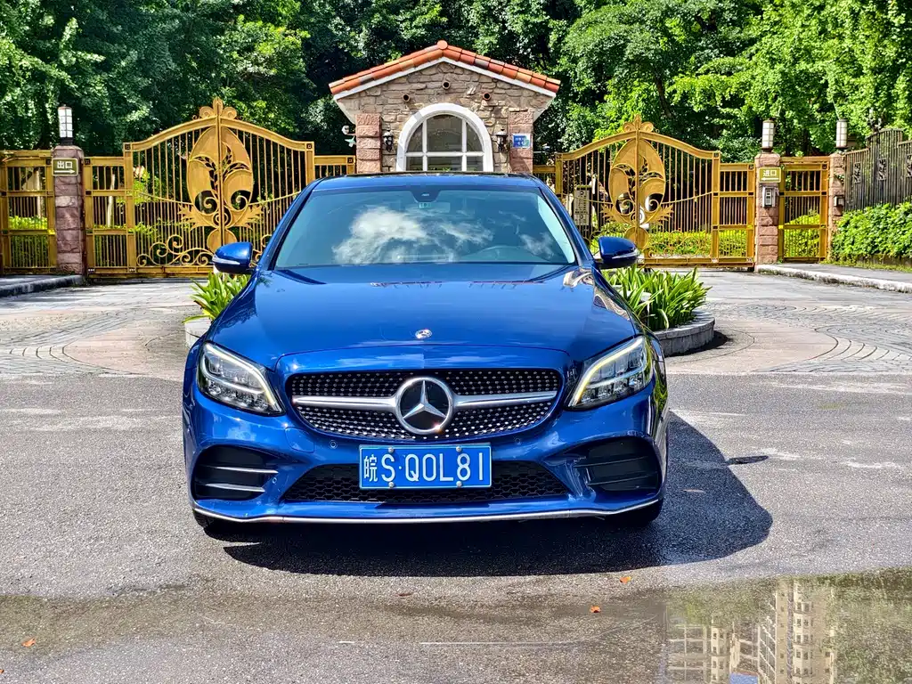 Mercedes-Benz C-Class — миниатюра 2