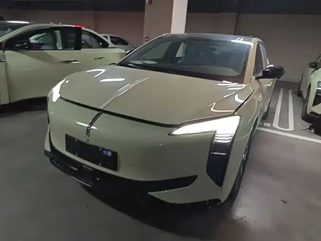 2026 Hongqi EH7