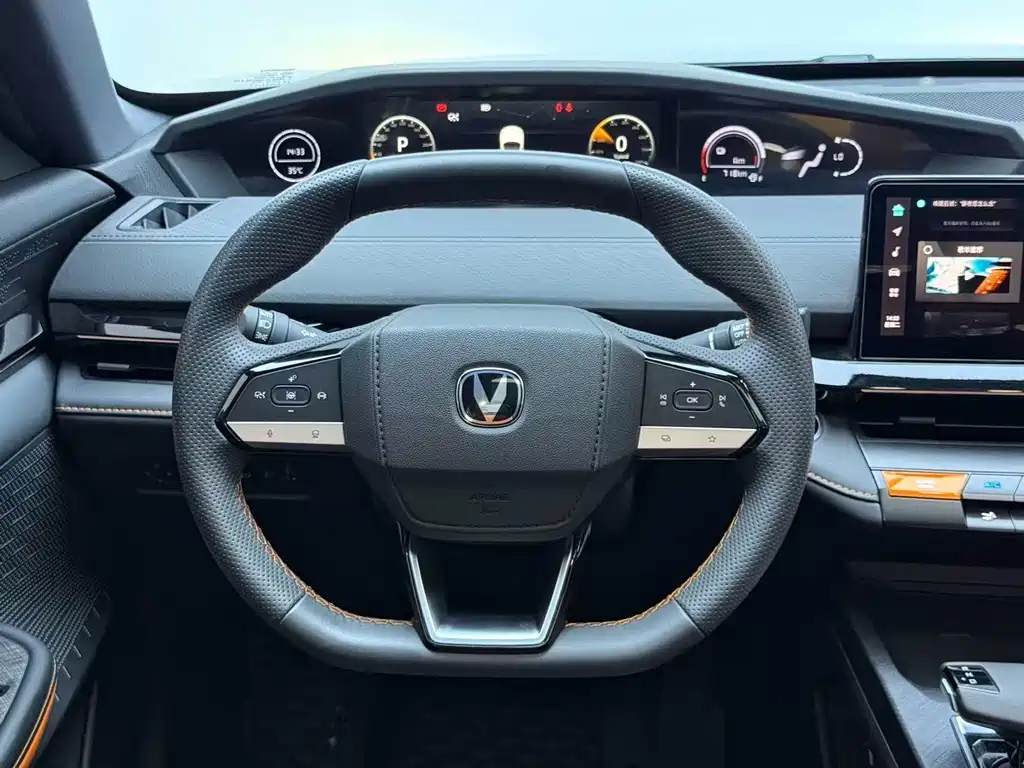 Changan UNI-V iDD — миниатюра 12