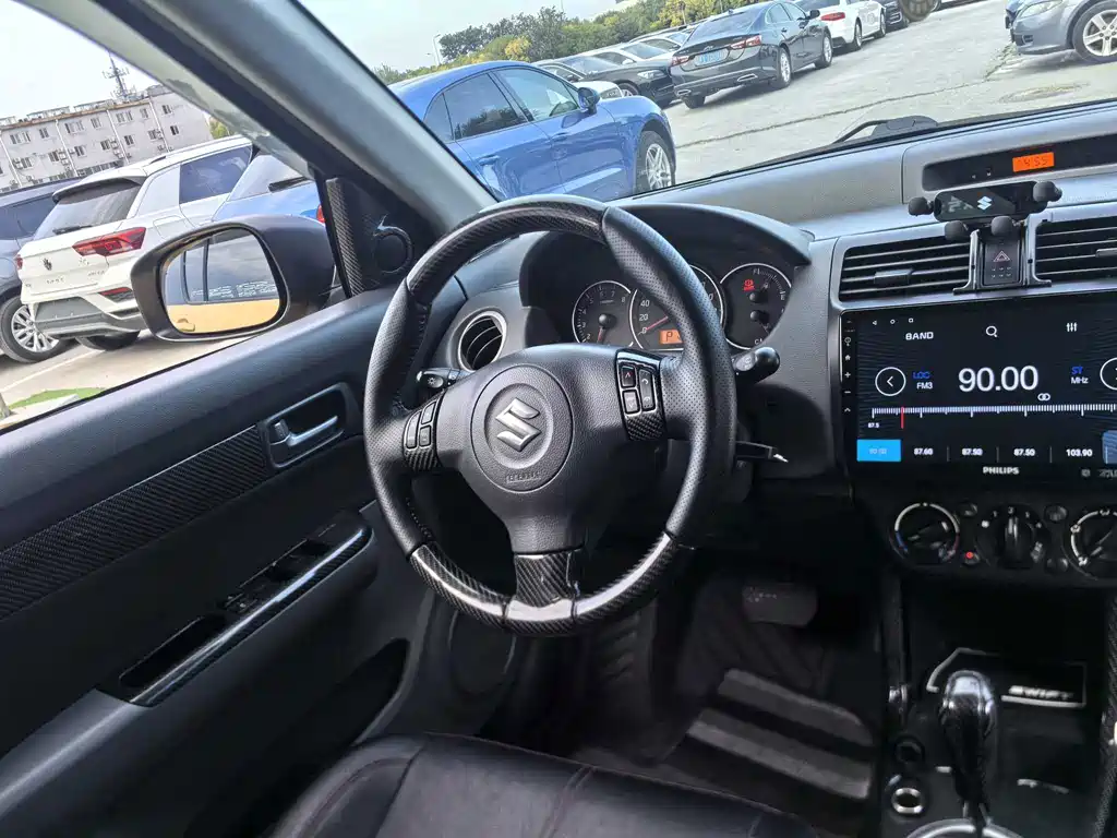 Suzuki Swift — миниатюра 12