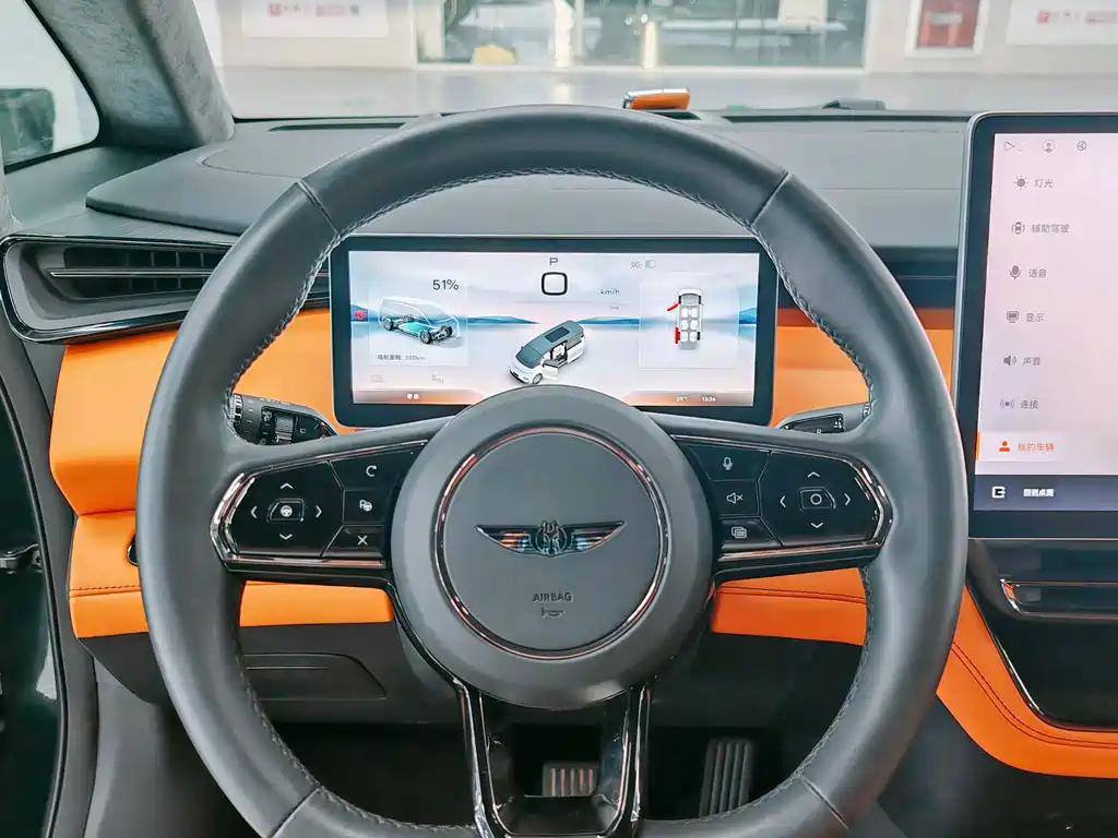 Geely Galaxy L380 2024 140 6 мест Ultra