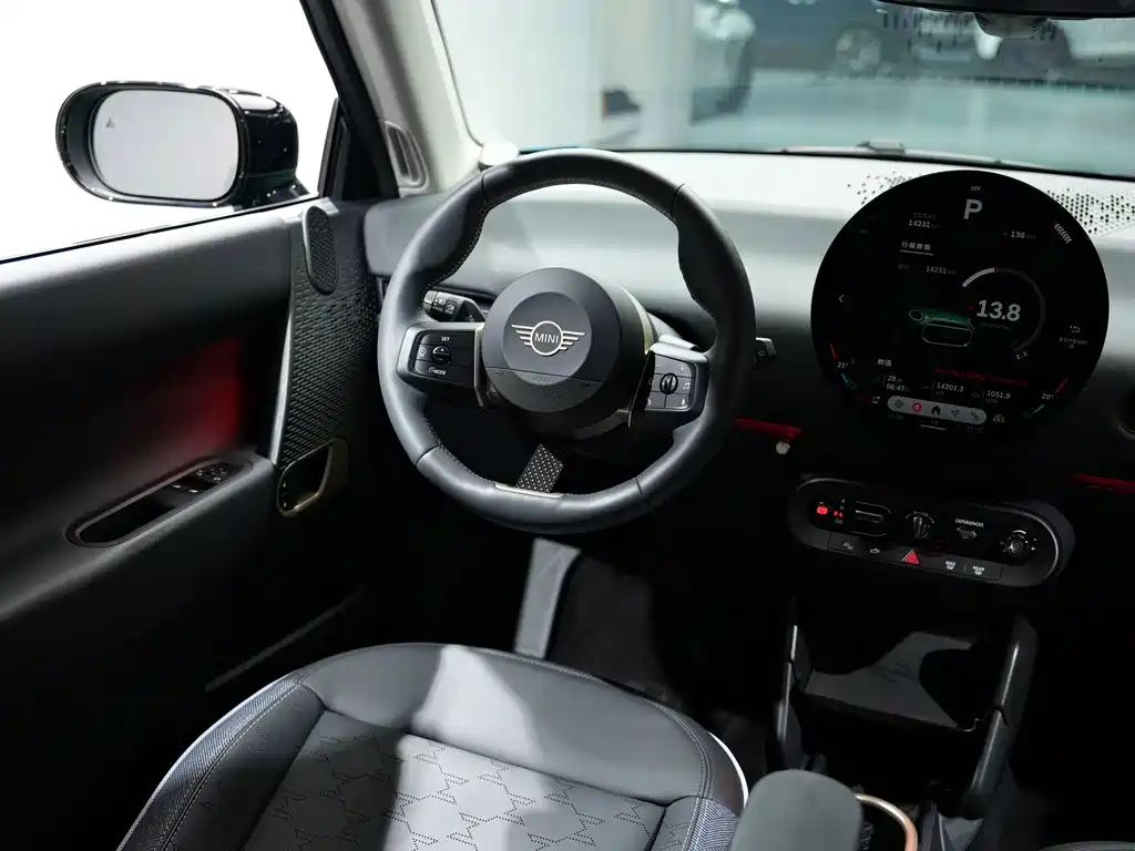 MINI MINI COOPER EV — миниатюра 13