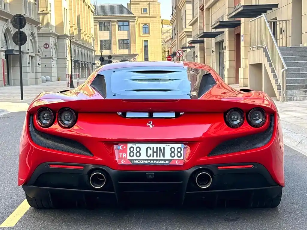 Ferrari F8 — миниатюра 11