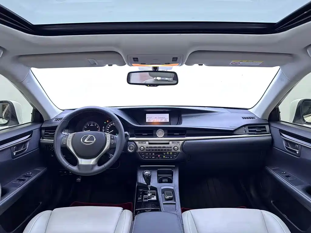 Lexus ES — миниатюра 8