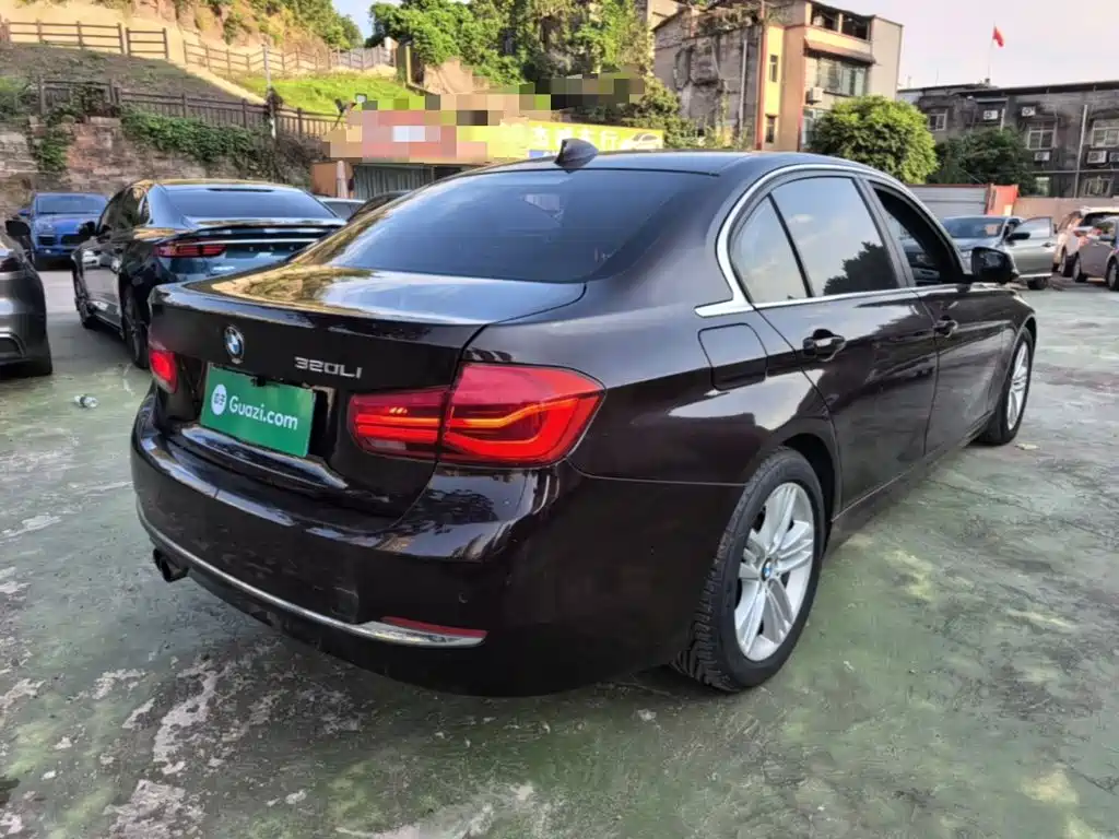BMW 3 Series — миниатюра 7