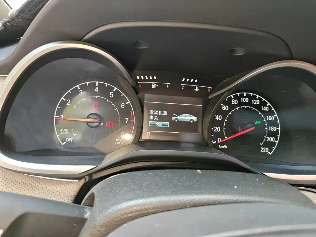Chevrolet Monza — миниатюра 4