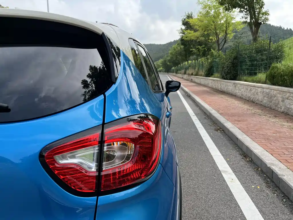 Renault Captur — миниатюра 32