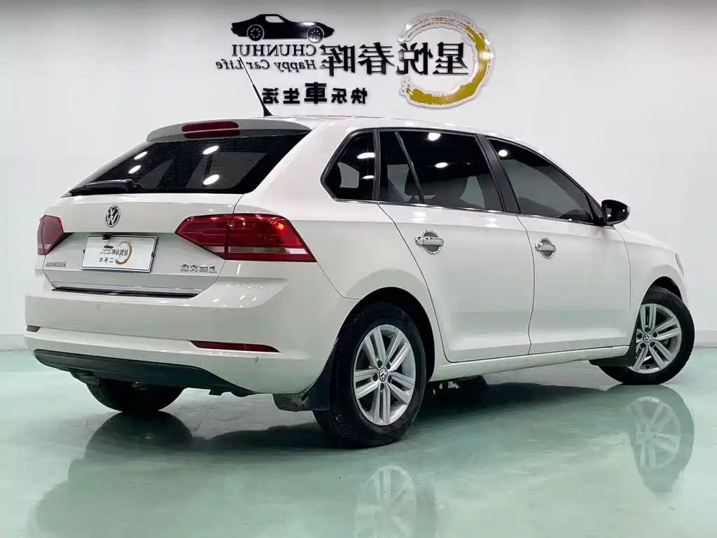 Volkswagen Santana — миниатюра 9