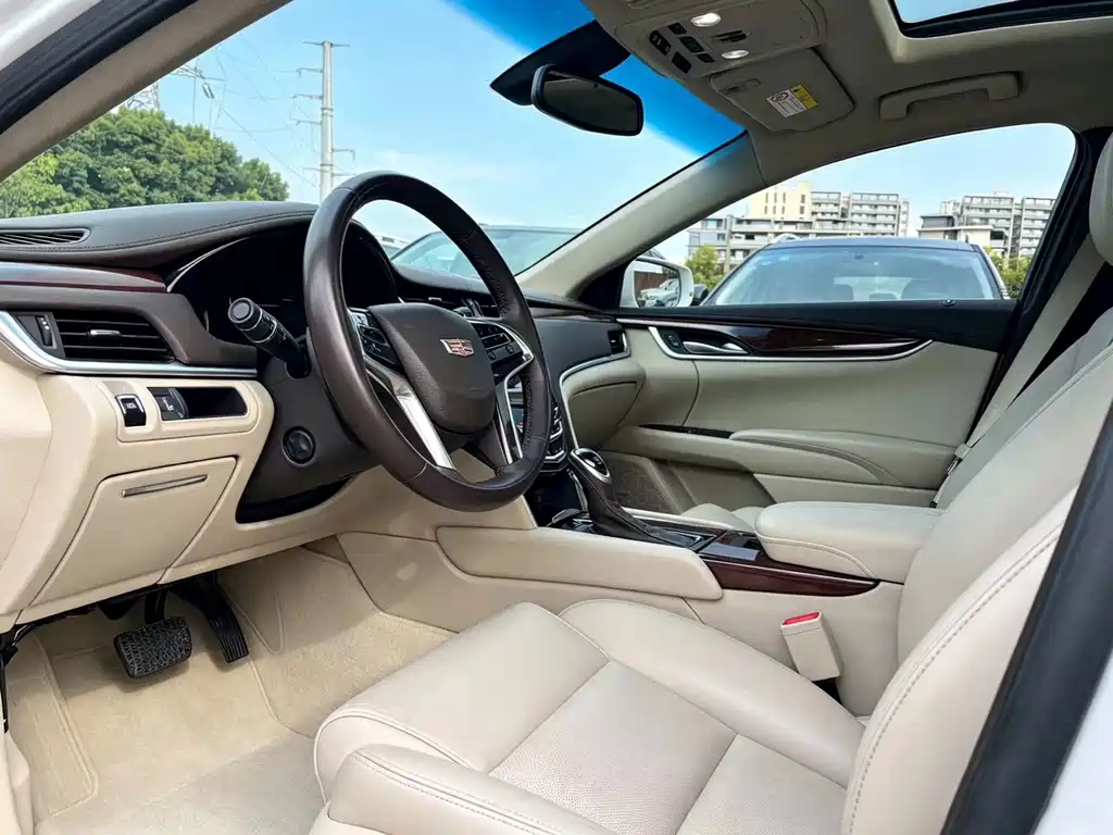 Cadillac XTS — миниатюра 9