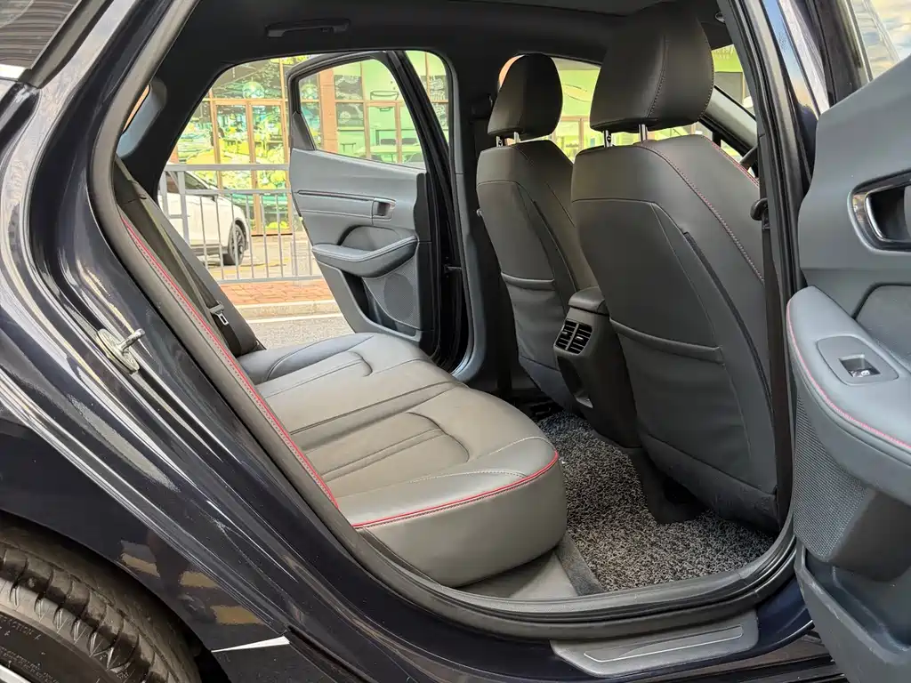 Hyundai Sonata — миниатюра 10