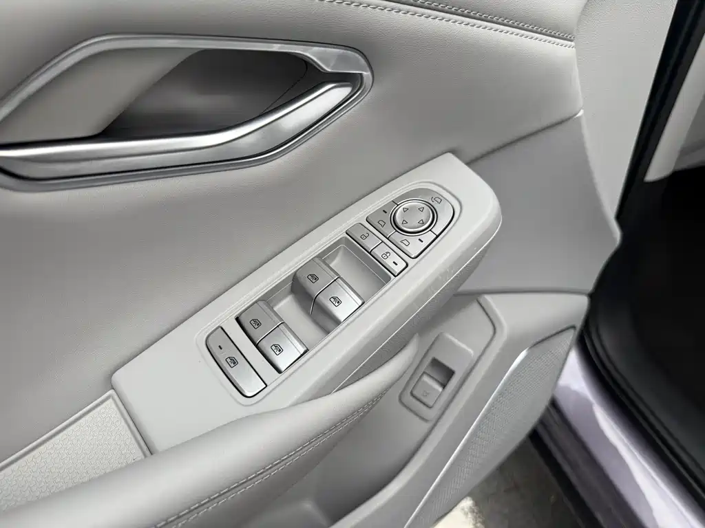 BYD Song Ultra — миниатюра 15