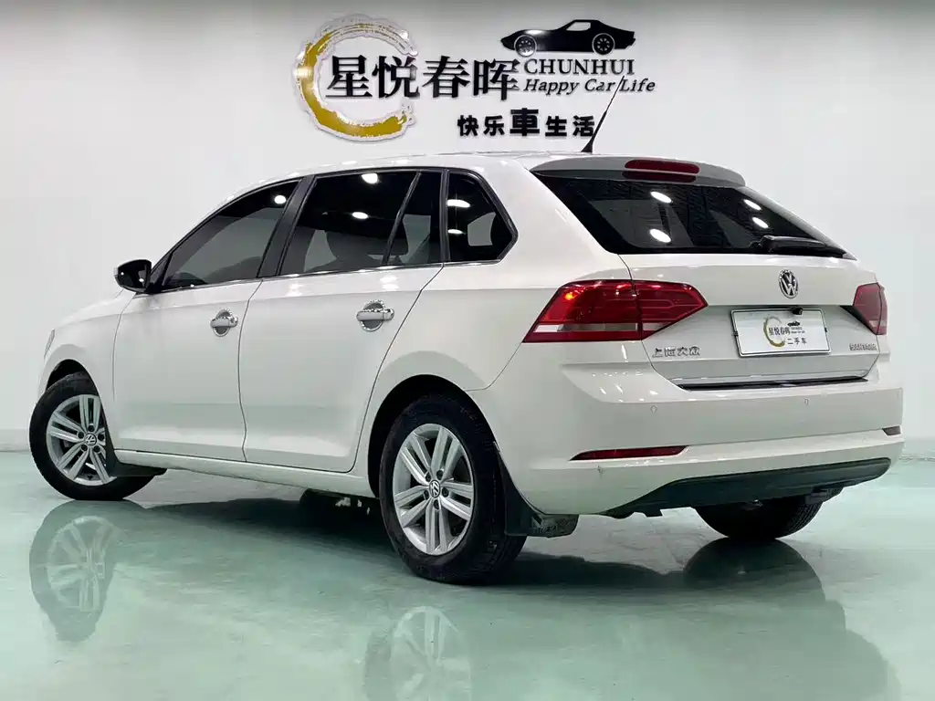 Volkswagen Santana — миниатюра 7