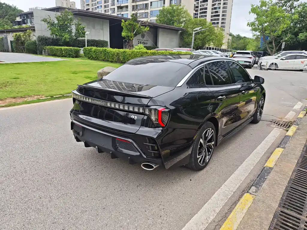 Lynk & Co 03 — миниатюра 7