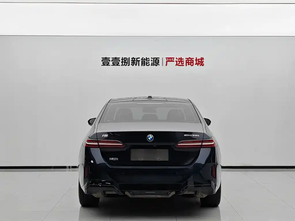 BMW i5 — миниатюра 2