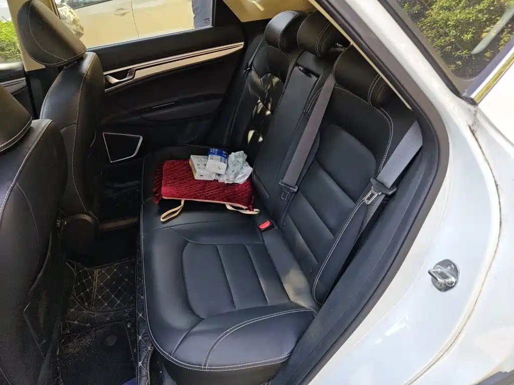 Geely Emgrand GS — миниатюра 15