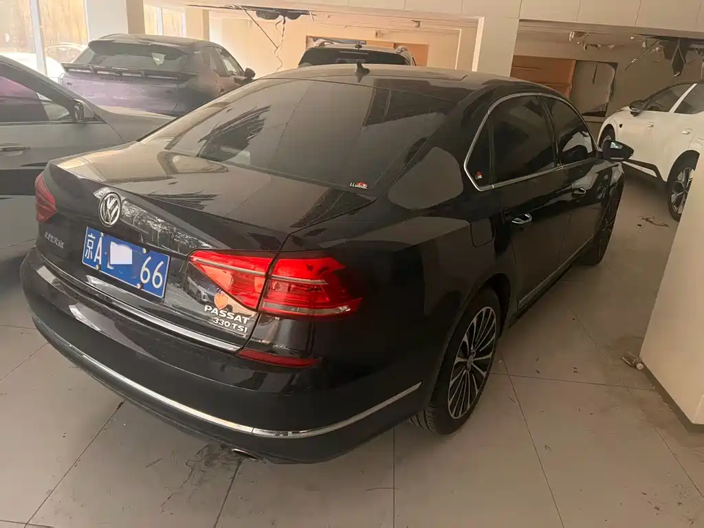 Volkswagen Passat — миниатюра 3