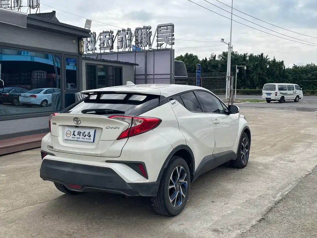 Toyota C-HR — миниатюра 7