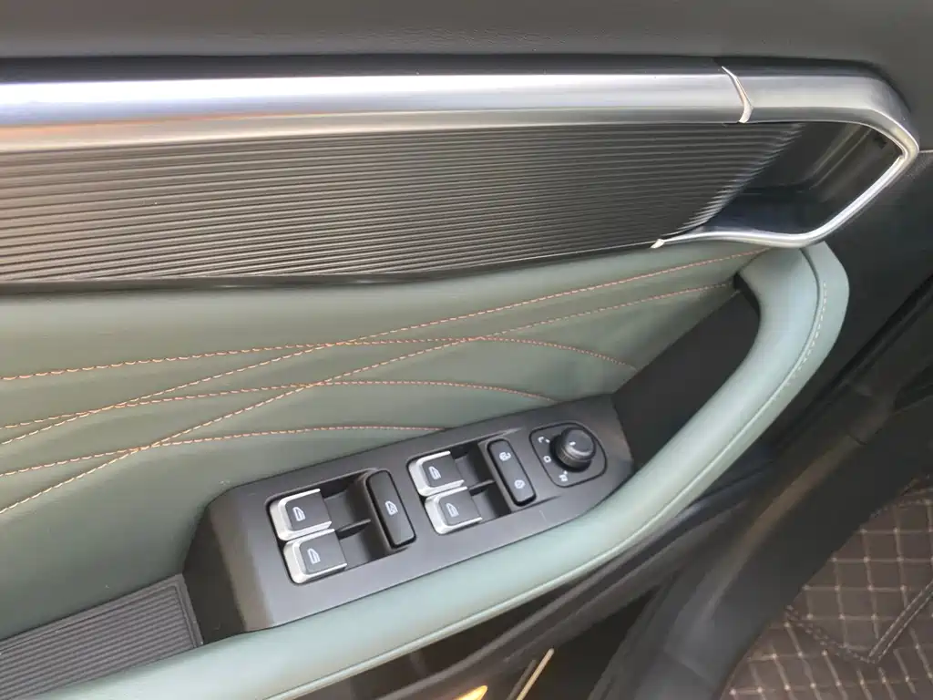 Geely Haoyue L — миниатюра 5