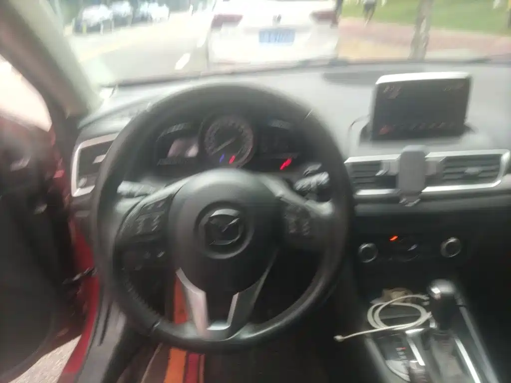 Mazda 3 Axela — миниатюра 11