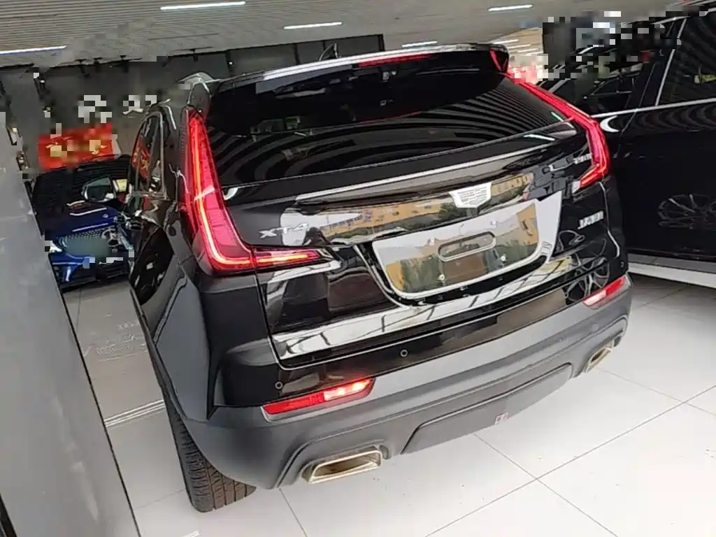 Cadillac XT4 2022 28T