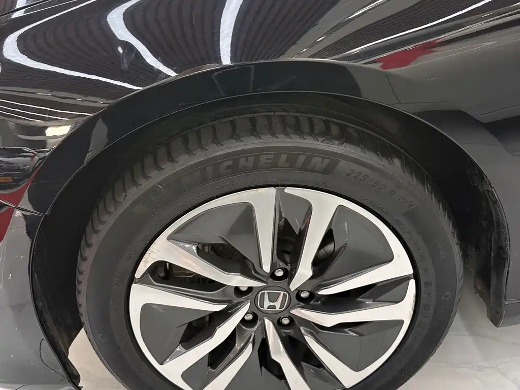 Honda Accord - фото 2