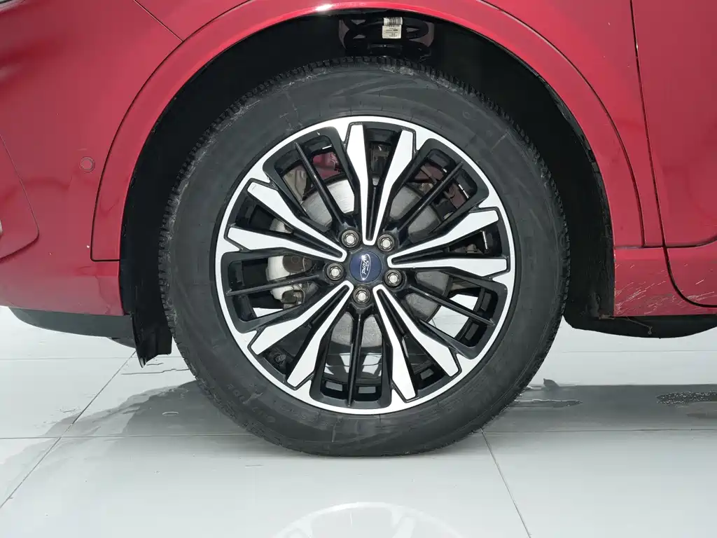 Ford Escape — миниатюра 18