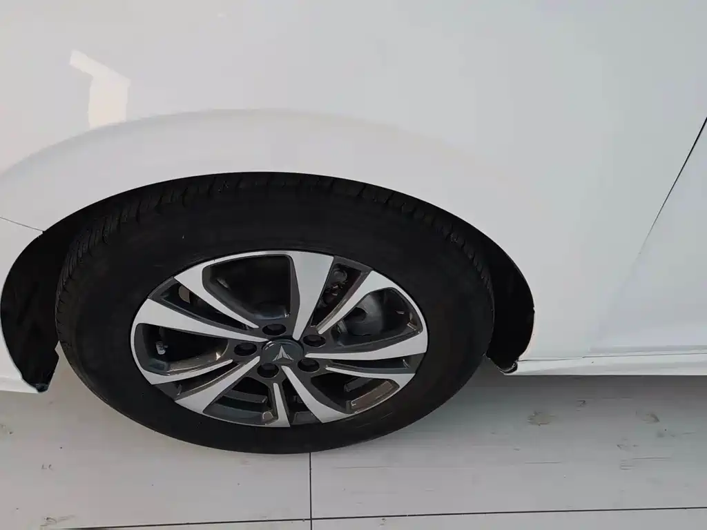 Changan Eado — миниатюра 7