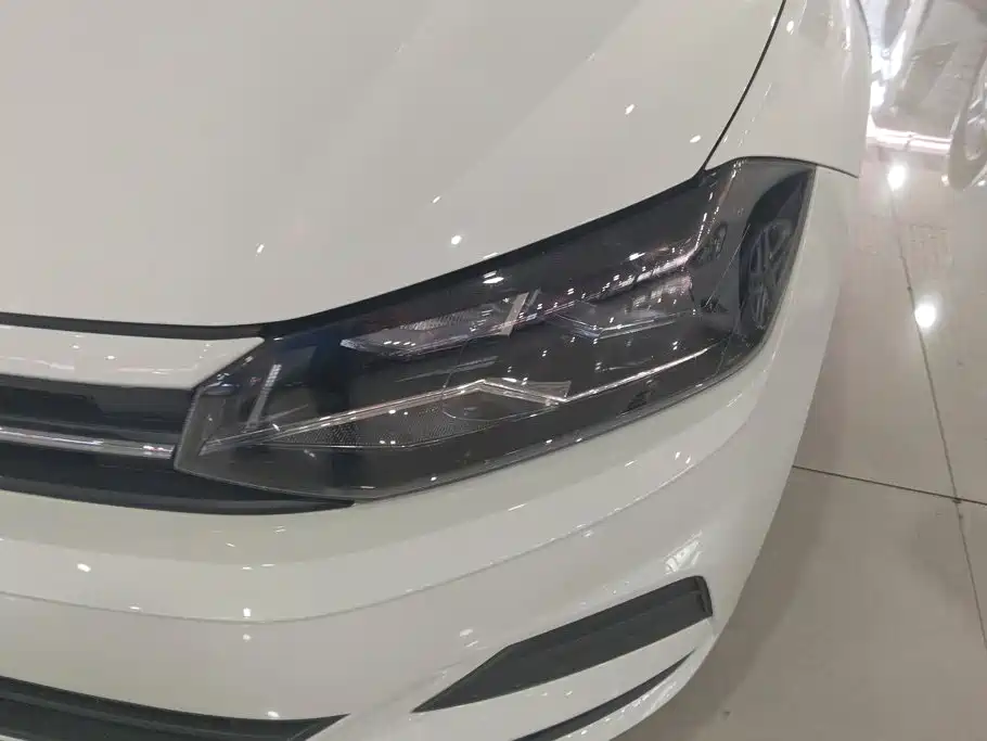 Volkswagen Polo — миниатюра 5
