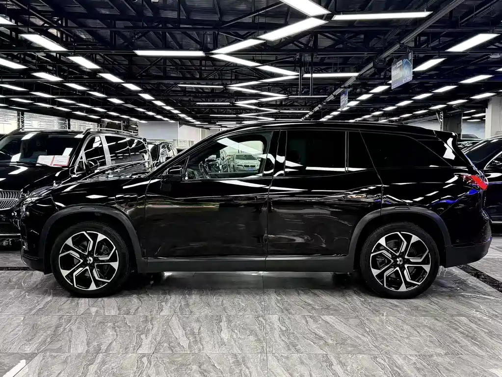 NIO ES8 — миниатюра 4