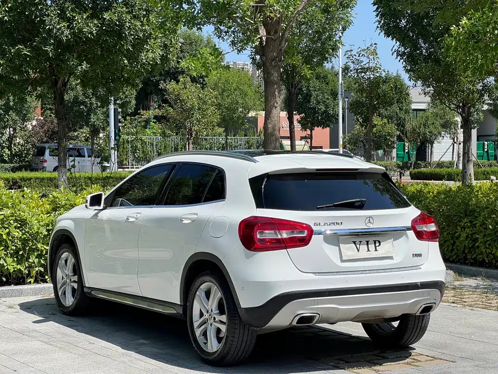 Mercedes-Benz GLA — миниатюра 6