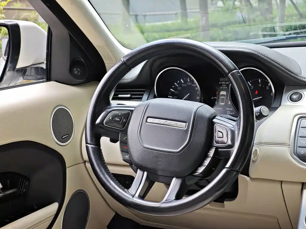 Land Rover Evoque (Import) — миниатюра 9