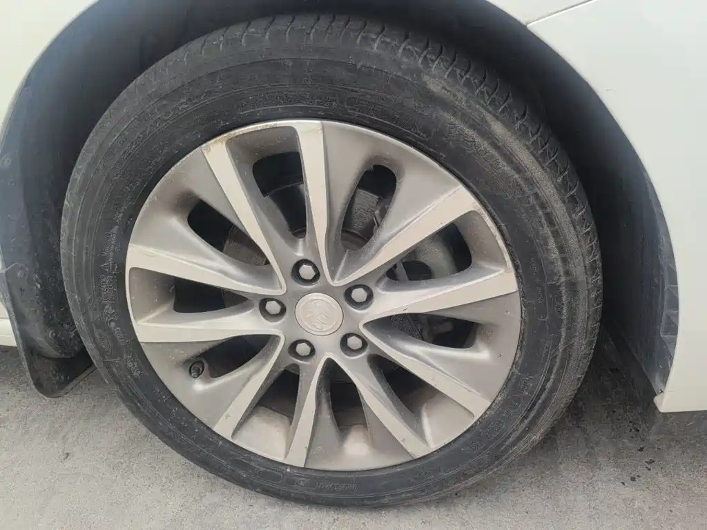 Buick GL6 — миниатюра 8