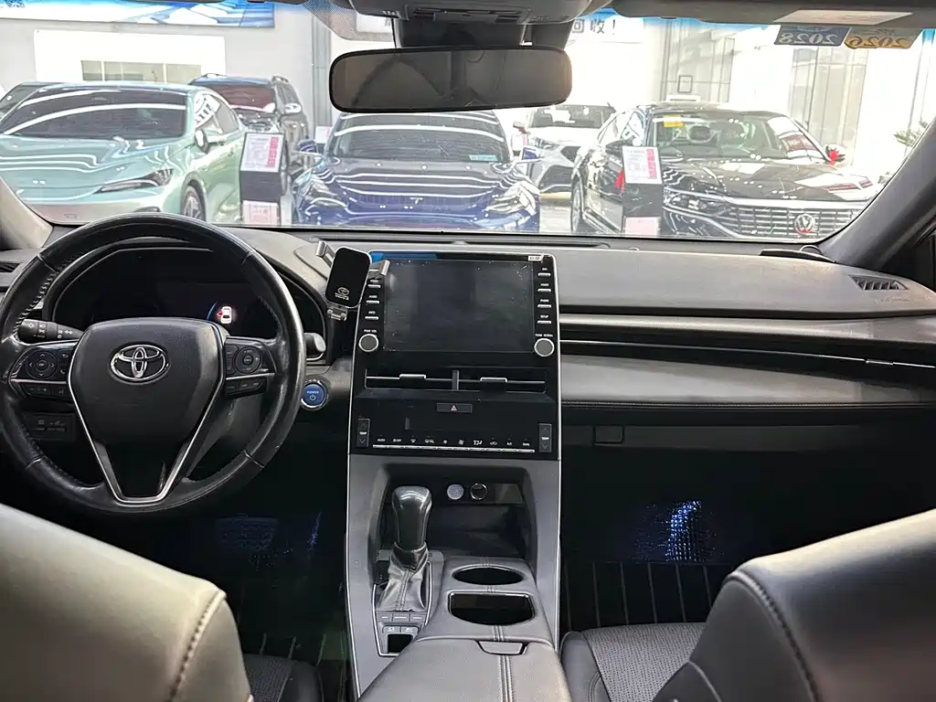 Toyota Avalon - фото 6