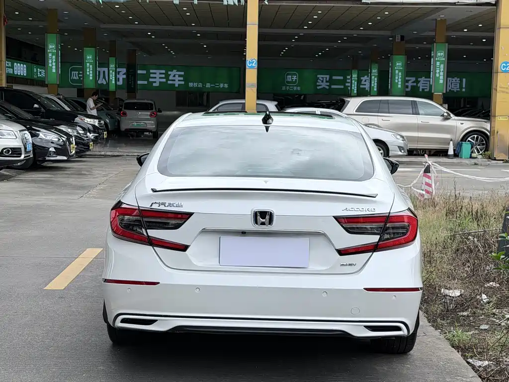 Honda Accord — миниатюра 12